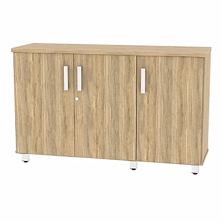 Armário baixo com 3 portas